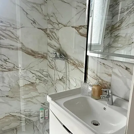 Sunset Lungomare * Avlonya