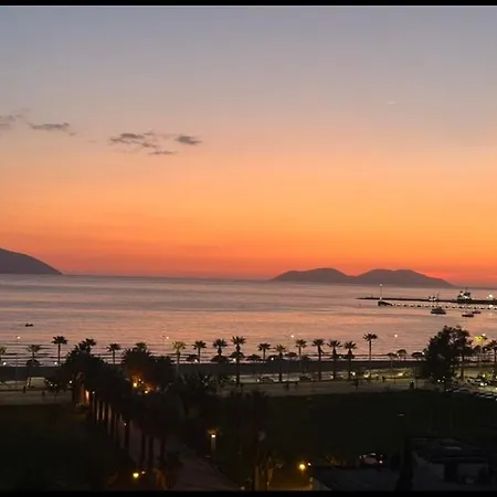 Sunset Lungomare Apartment Vlorë